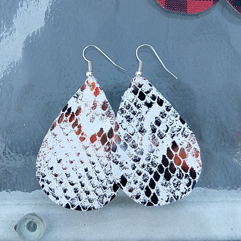 Handmade earring bundle! - Picture 4 of 4